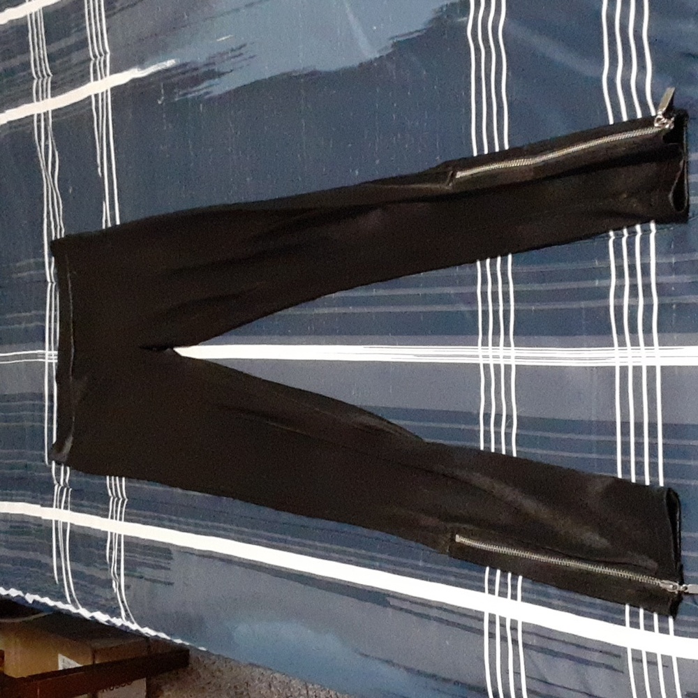 Stretchy moto leggings